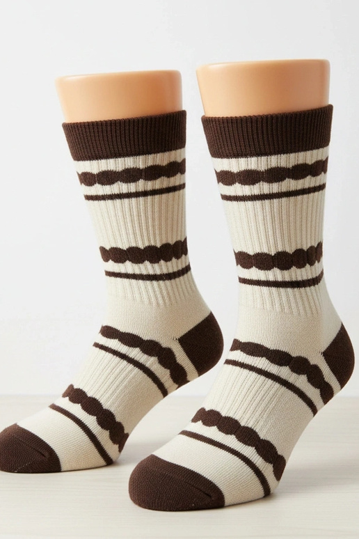 Calzini sabbiosi con inserti marroni...