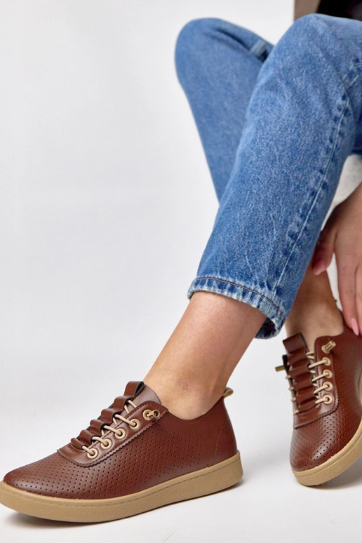 Scarpe sportive marroni perforate Adèle