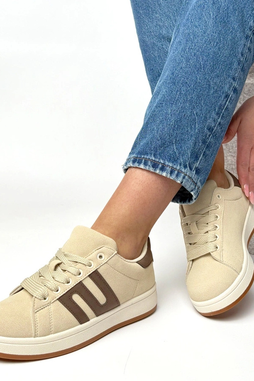 Scarpe sportive quotidiane color...