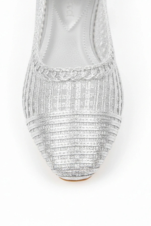 Ballerine argentate traforate con...