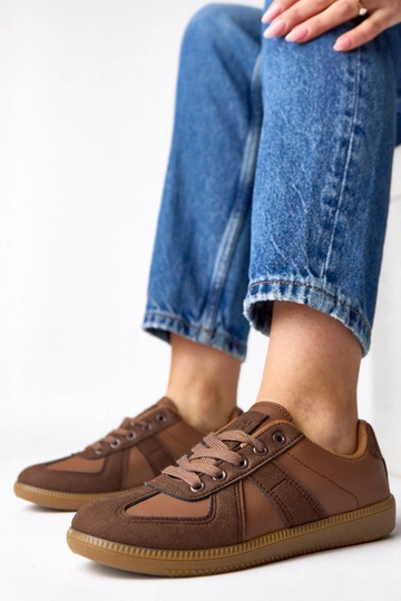 Sneakers marroni con piattaforma Valentine