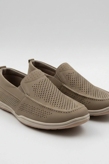 Mocassini perforati da uomo...