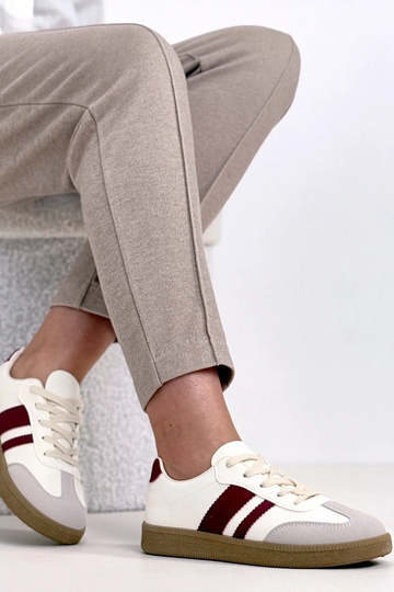 Scarpe sportive quotidiane in crema con piattaforma Thérèse 2