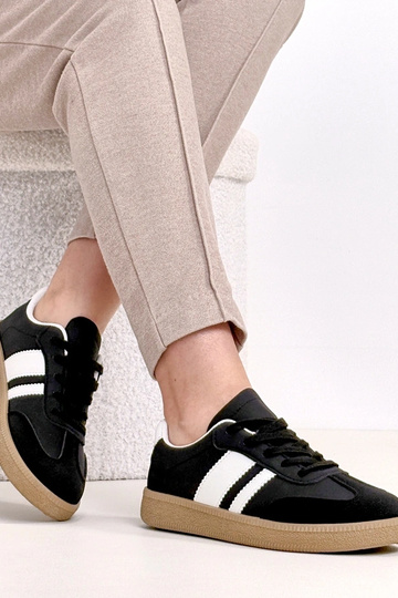 Scarpe sportive quotidiane nere con piattaforma Thérèse 2
