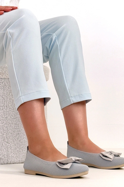 Ballerine in pelliccia grigia con...