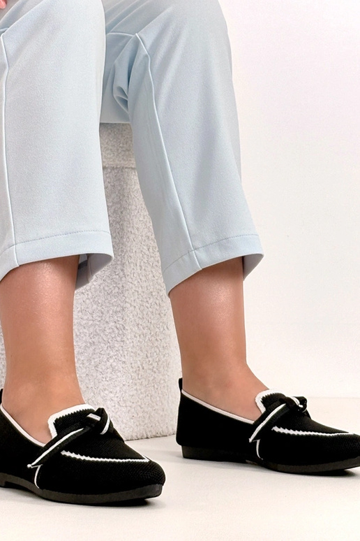 Ballerine in pelliccia nere con lacci...