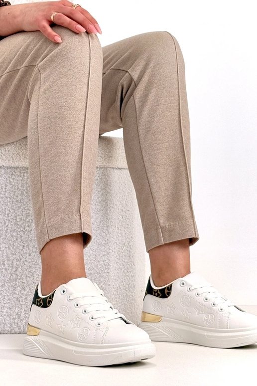 Scarpe sportive bianche decorate con...