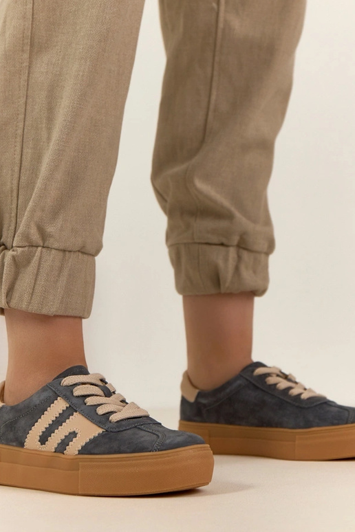 Scarpe sportive in pelle grigia con...