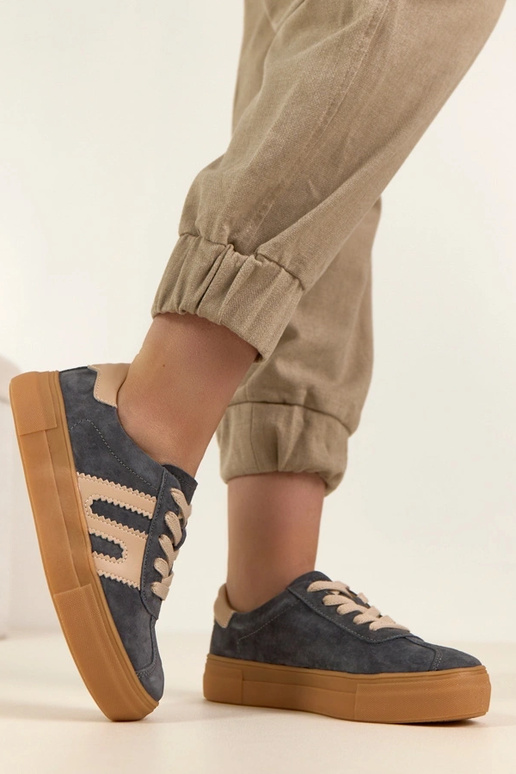 Scarpe sportive in pelle grigia con...