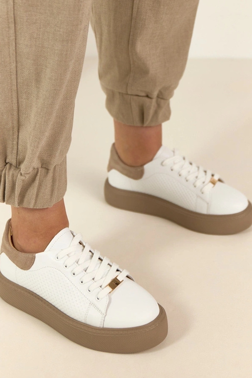 Scarpe sportive in pelle bianche a...