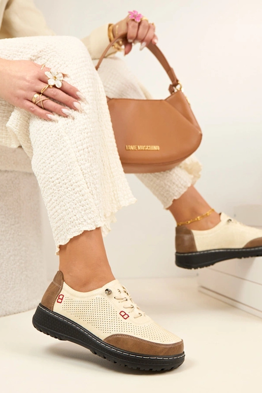 Mocassini traforati color sabbia Solenne