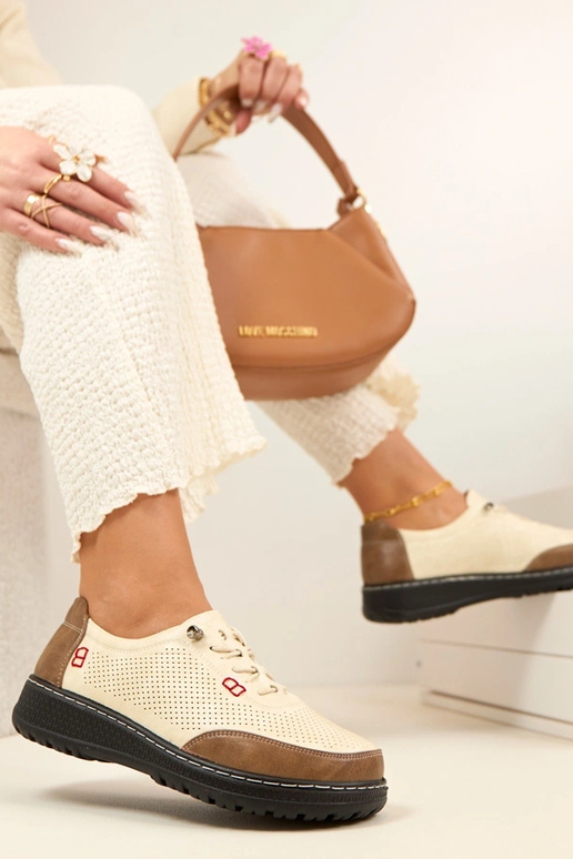 Mocassini traforati color sabbia Solenne