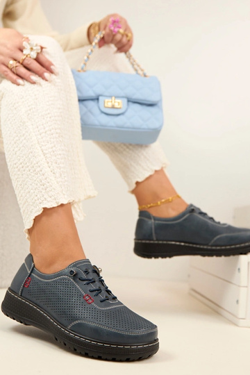 Mocassini traforati blu...