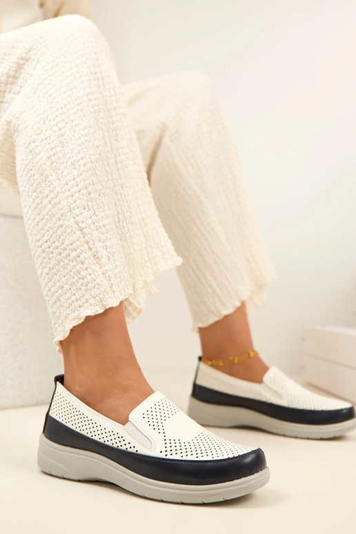 Mezze scarpe a rete bianche blu scuro...