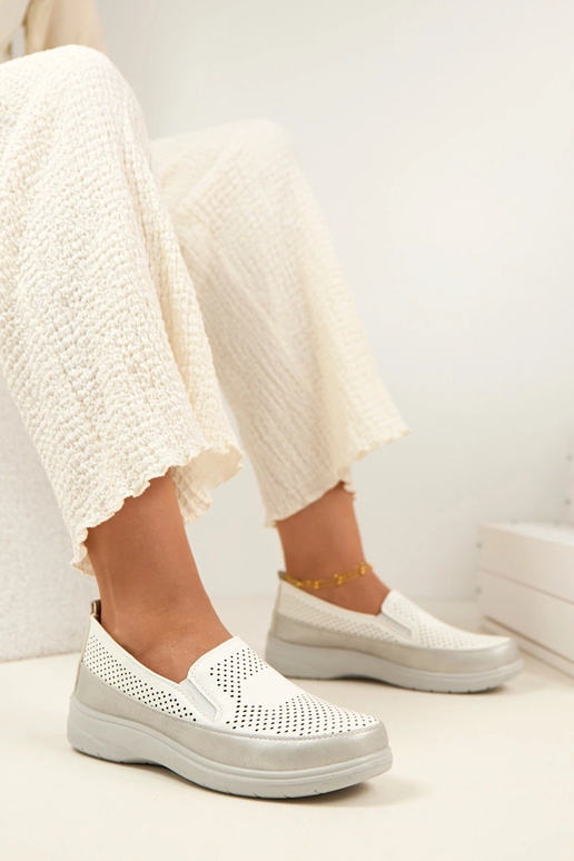 Mezze scarpe a rete bianche argentate...