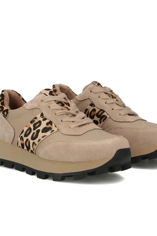 Scarpe in pelle beige con piattaforma...