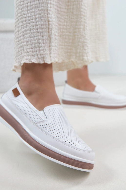 Scarpe in pelle bianche con...