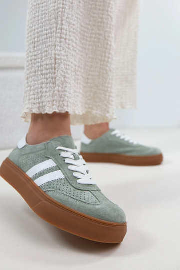 Sneakers in pelle verdi con piattaforma Cambell 2