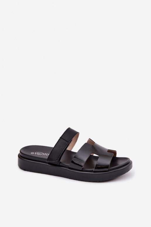 Pantofole in pelle Femminilecon chiusura adesivaem colore nero Lemela