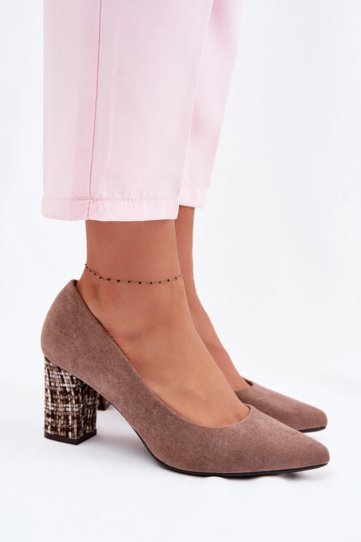 Scarpein ecopelle scamosciatau con un tacco elegante Sergio Leone PB414 colore marrone