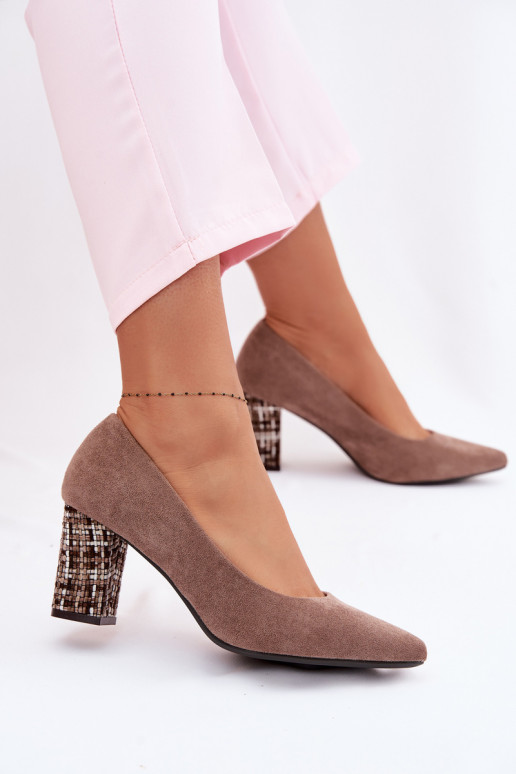 Scarpein ecopelle scamosciatau con un tacco elegante Sergio Leone PB414 colore marrone