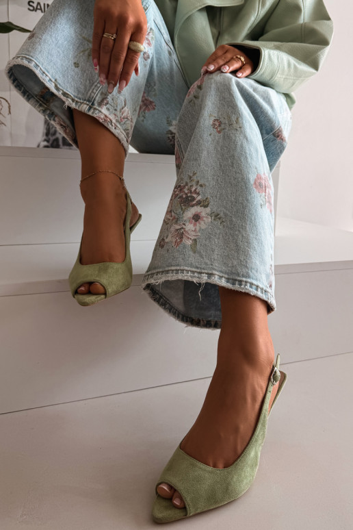 Sandali da donna con tacchi sottili in ecopelle scamosciataoAe colore verde Sevina