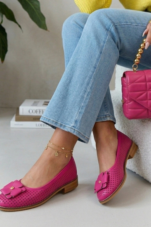 Ballerine in pelle rosa traforate...
