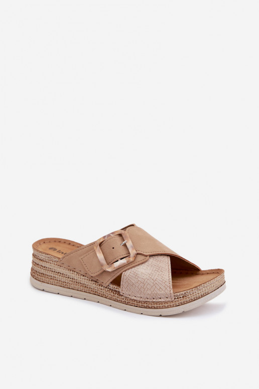 Pantofole da donna con una piattaforma decorare con fibbie Inblu RV000012 colore marrone