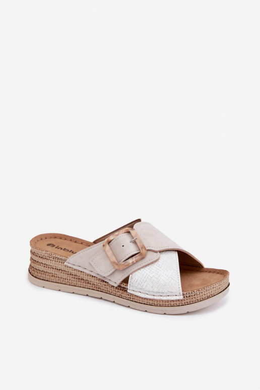 Pantofole da donna con una piattaforma decorare con fibbie Inblu RV000012 colore avorio