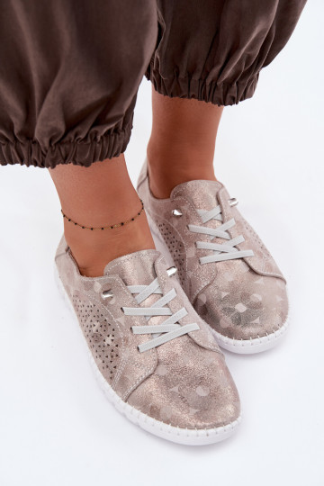 Scarpe da donna traforate in camoscio Feliva color sabbia e oro