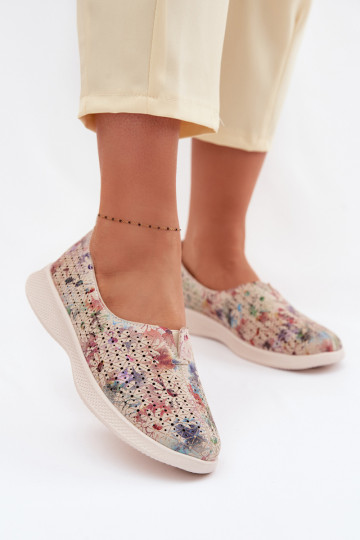 Pelle scamosciata traforata scarpe Femminile Colori differenti Eliva 2