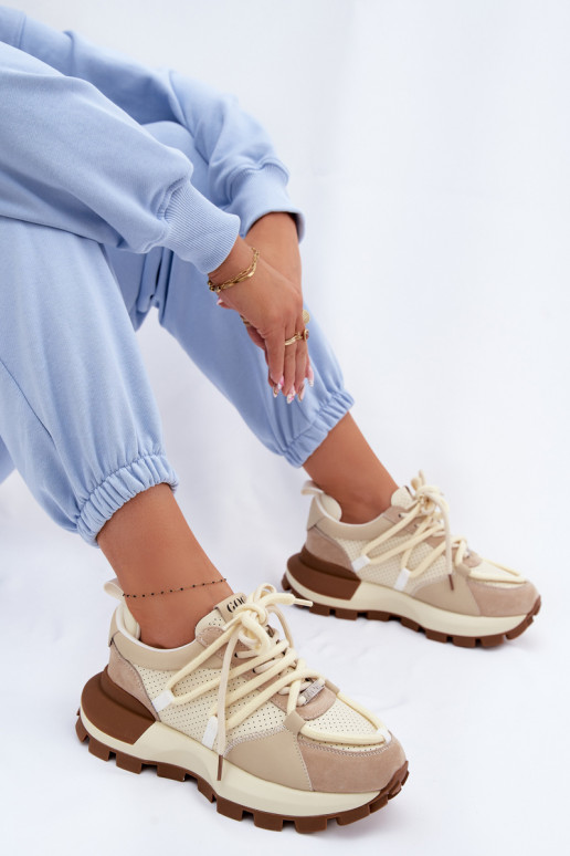 Pelle dalla pelle scamosciata Scarpe modello sneakers Femminile GOE TT2N4021 beige