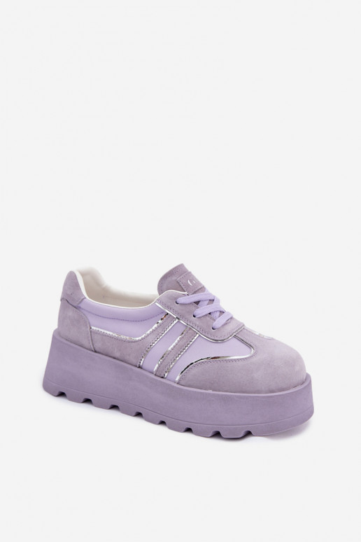 dalla pelle scamosciata Scarpe modello sneakers con una piattaforma GOE TT2N4054 Colore viola