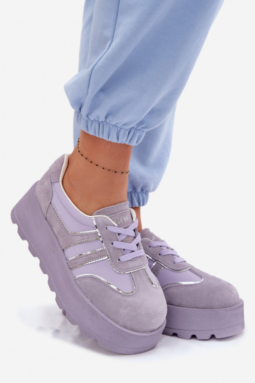 dalla pelle scamosciata Scarpe modello sneakers con una piattaforma GOE TT2N4054 Colore viola