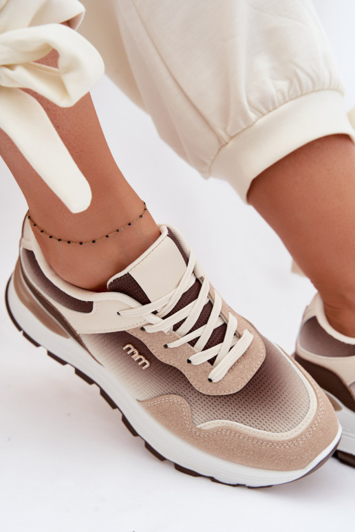 Scarpe modello sneakers Femminile con una piattaforma colore marrone Lelmira