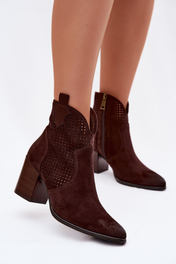 Stivaletti da donna con elementi traforati Vinceza 58640 color cioccolato 2