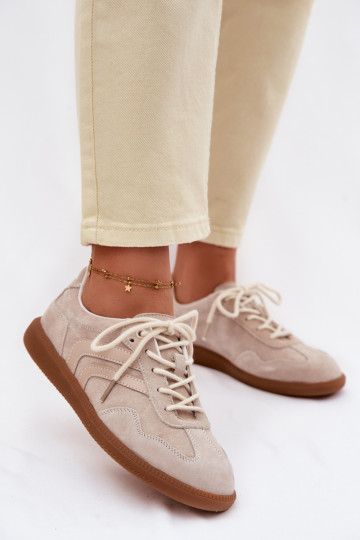 Pelle dalla pelle scamosciata Scarpe modello sneakers Basso per le donne beige Perinae