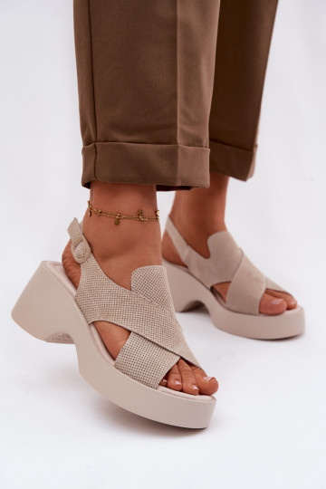 Sandali da donna Femminile con una piattaforma S.Barski LR61-7005 beige 2