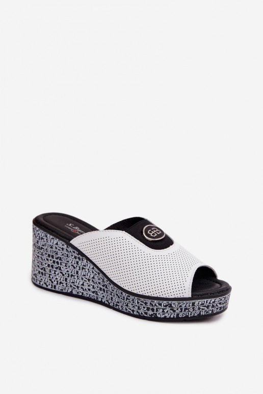 Pantofole in pelle con una piattaforma con ornamenti S.Barski LR61-7011 Colore bianco