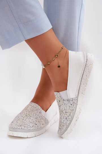 Scarpe da donna in pelle chiuse Tai turiciejka 03512-70 color bianco-argento