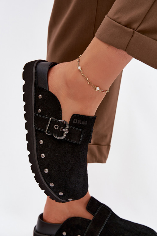 Pantofole Zoccoli dalla pelle scamosciata con una piattaforma con rivetti I con fibbie Big Star TT274951 colore nero