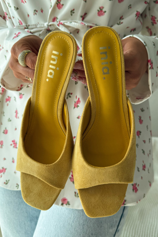 Pantofole da donna Abilitato Smukłym Obcasie colore giallo Revina