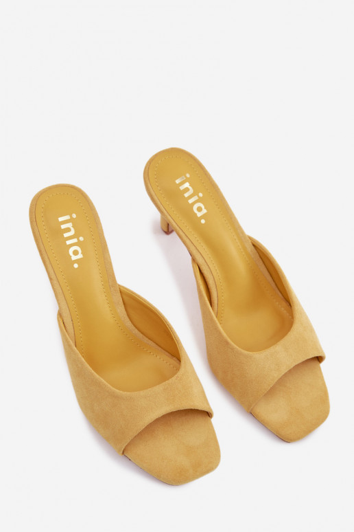 Pantofole da donna Abilitato Smukłym Obcasie colore giallo Revina