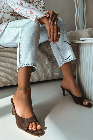 Pantofole da donna Abilitato Smukłym Obcasie CzekoladoAe Revina