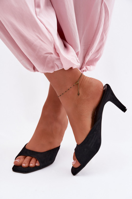 Pantofole da donna Abilitato Smukłym Obcasie colore nero Revina