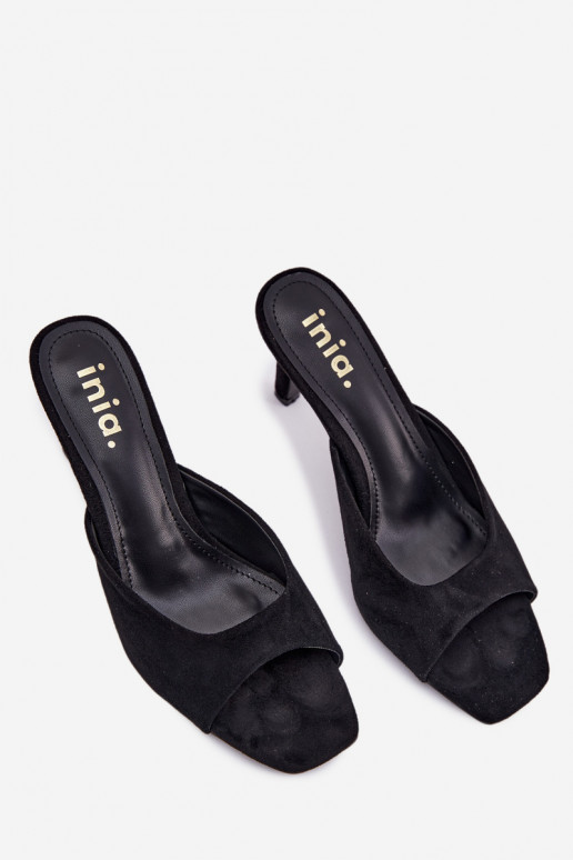 Pantofole da donna Abilitato Smukłym Obcasie colore nero Revina