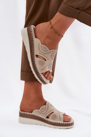 Pantofole in pelle Femminile con una piattaforma S.Barski GR61-5915 beige