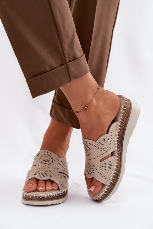 Pantofole in pelle Femminile con una piattaforma S.Barski GR61-5915 beige