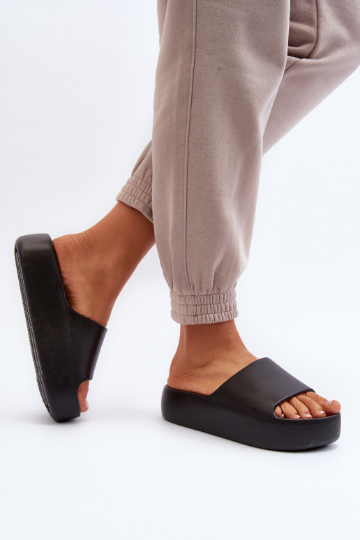 Femminile Pantofole Su una suola spessa colore nero Oreithano