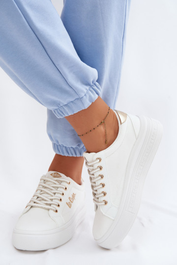 Scarpe per il tempo libero con una piattaforma Lee Cooper LCIN-26-44-4478 Colore bianco